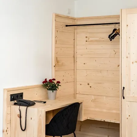 Saegfeiler Apartment
